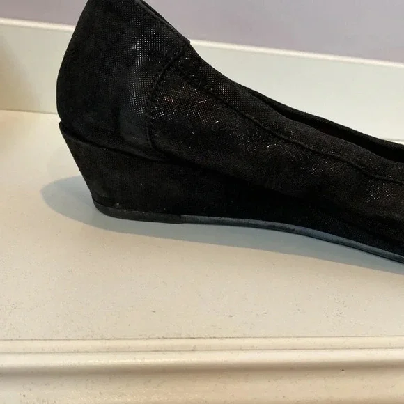 AGL black closed toe shoes with low heel size 41 - Picture 5 of 14